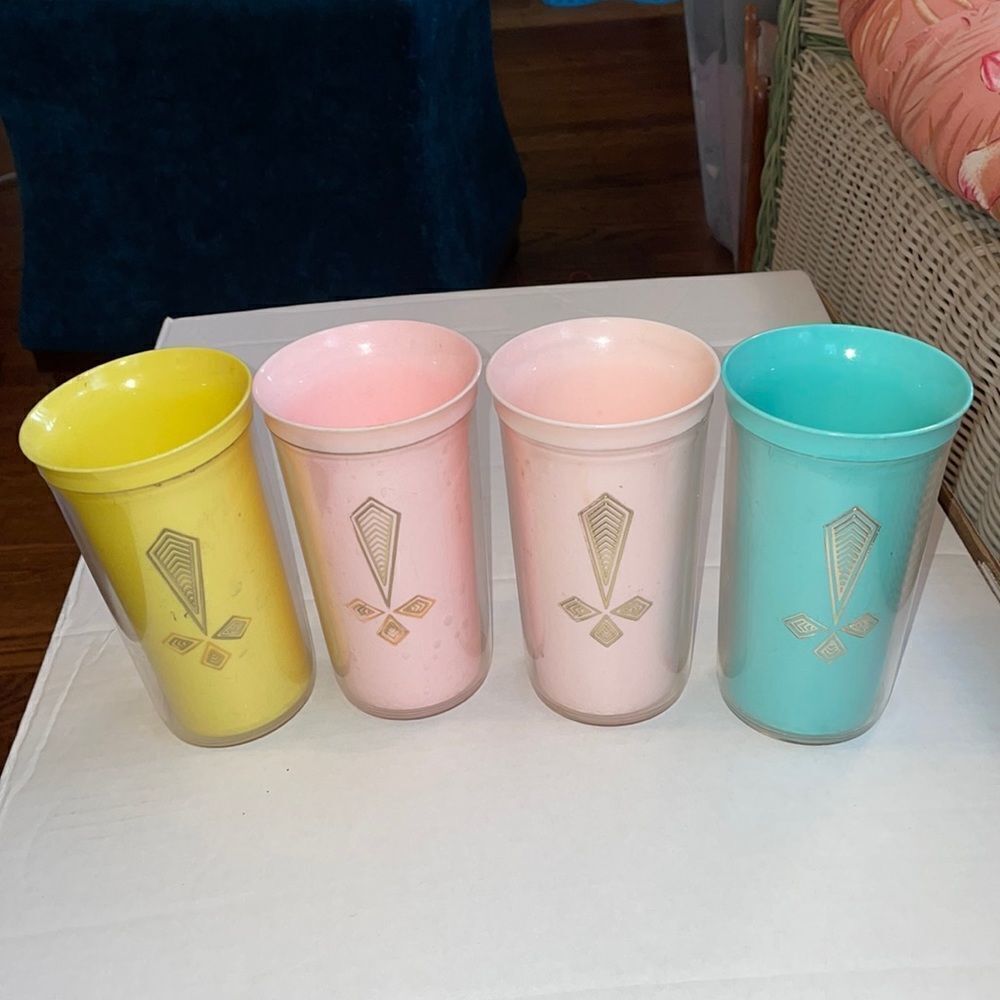 Vtg‎ Mid Century set of 4 plastic tumblers with gold design